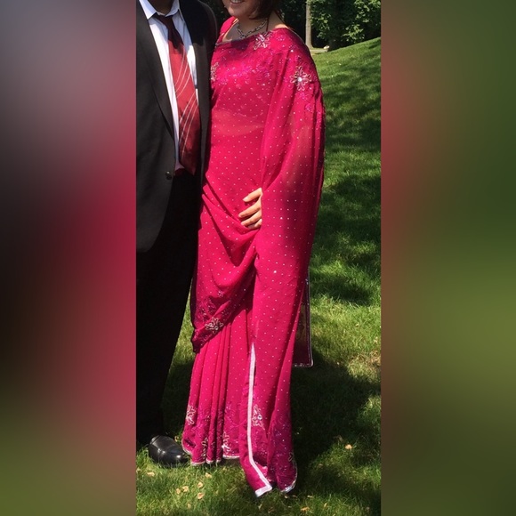 Beautiful Saree! - Picture 9 of 11